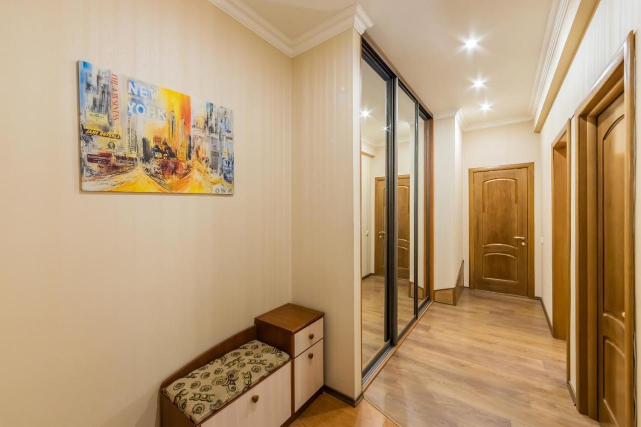 2К Квартира На Шота Руставелі, Бессарабка Київ Екстер'єр фото